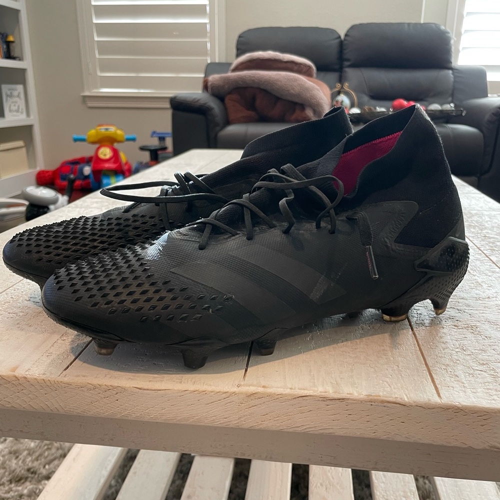 Adidas predator mutator cleats